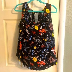 NWT Lovely Old Navy black sleeveless floral top w/ perfect drape & cutout back